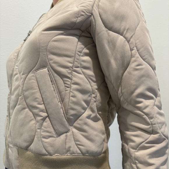 Bomber Jacket - Picture 7 of 8
